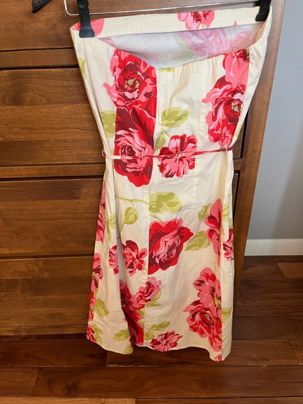 Floral Strapless Summer Dress in Pink & White - Picture 4 of 4